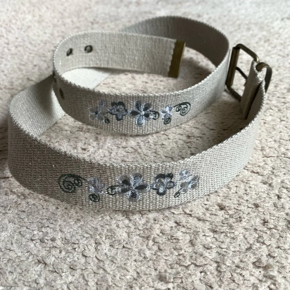 Flower Design Women’s Jeans Belt